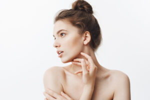 bichectomia mujer limpia rostro perfilado clinica estetica taccone santiago chile